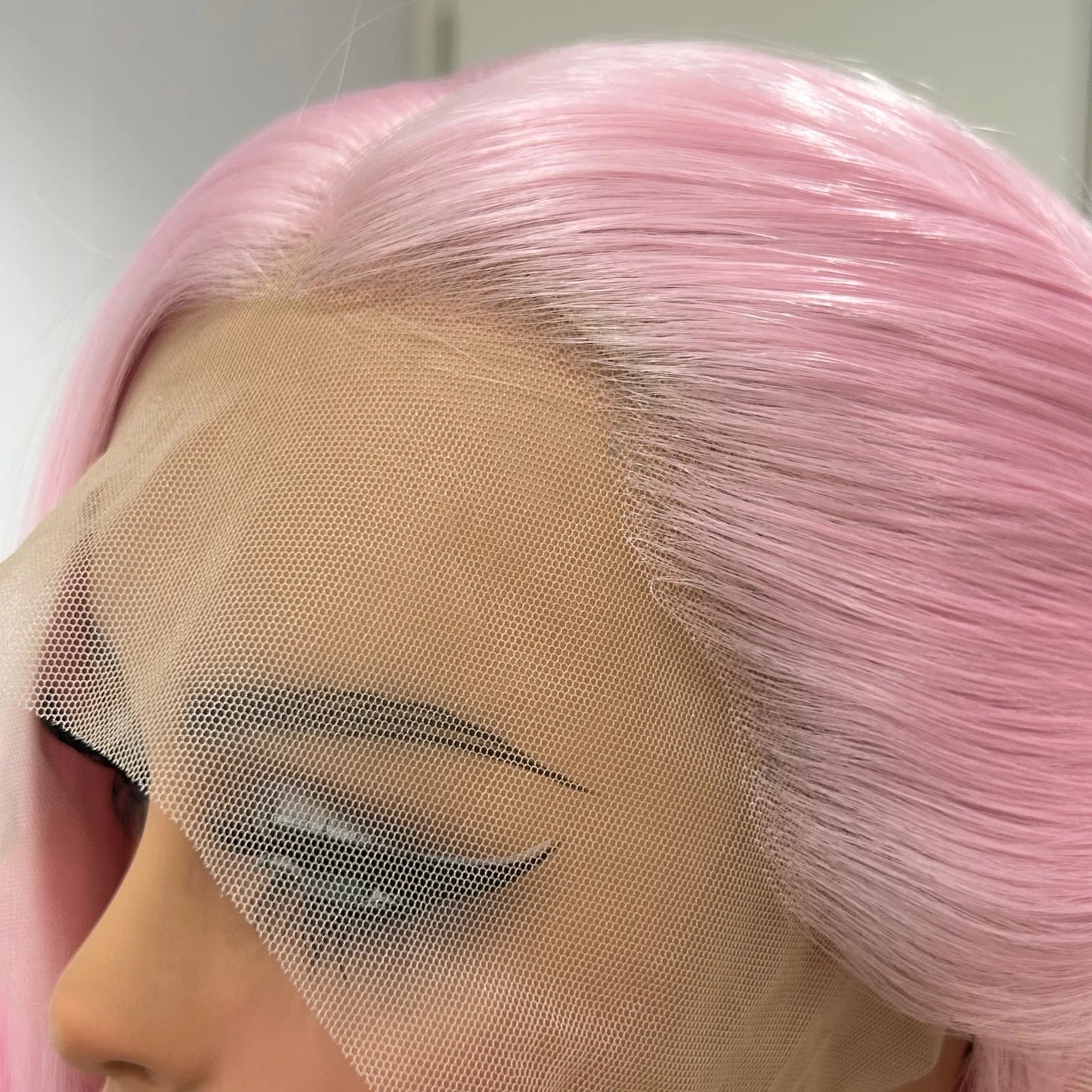 Long Wavy Ombre Pink Syntheitc Lace Front Wigs for Women Middle Part 13X4 Body Wave Light Pink Roots Pre Plucked Glueless Hair