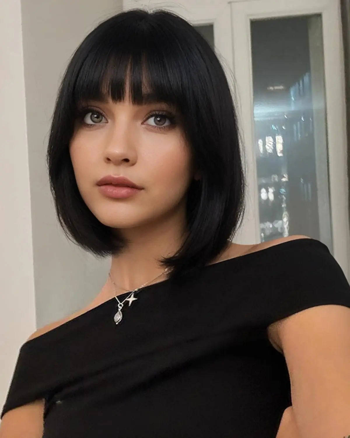 Yaki Straight Bob Wigs With Bangs Human Hair Wig 4X4 Lace Scalp Short For Women 220 Density Breathable Cap Black Women