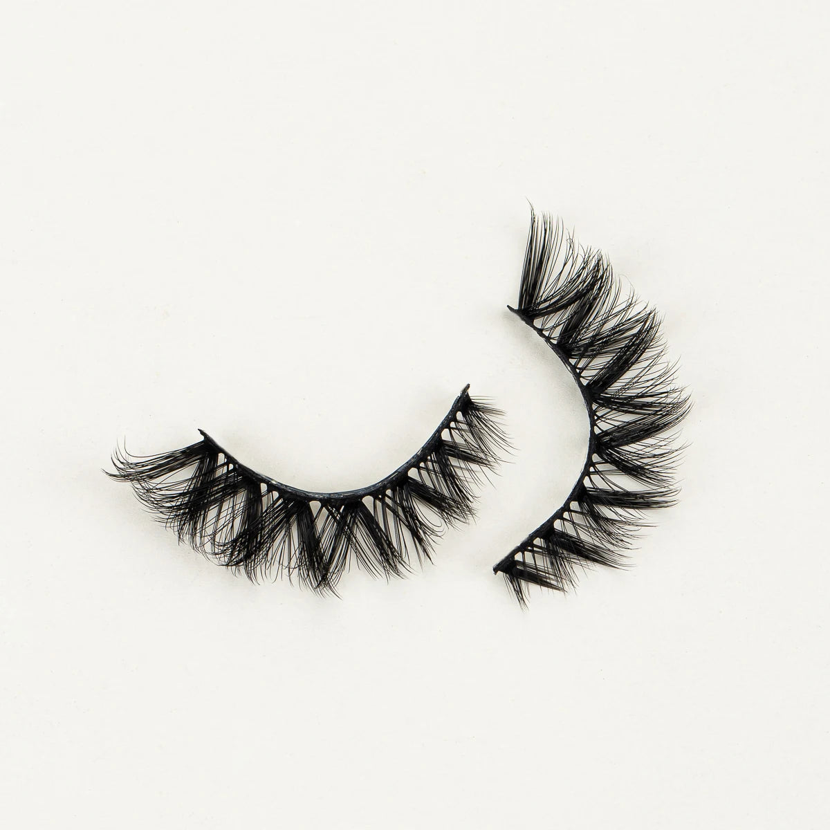 SEXYSHEEP Lashes Natural Look Mink Eyelashes Cat Eye Cosplay Cross Faux Mink Wispy Soft Lashes Makeup