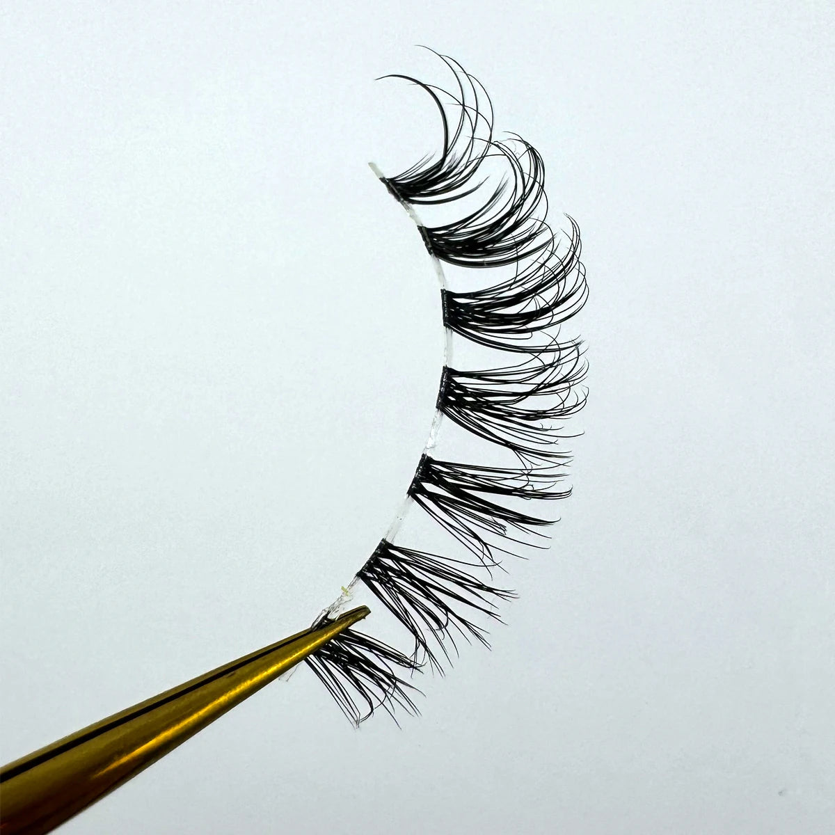 New 5 Pairs Cat Eye Lashes Faux Mink Eyelashes Natural long Manga Lashes Winged End Eye Elongated Eyelashes Fake Lashes Makeup