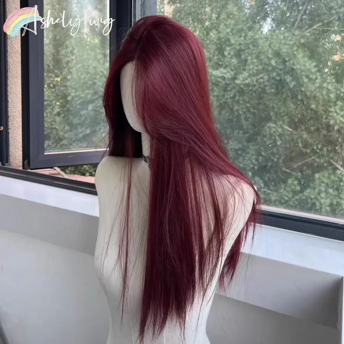 Long Straight Synthetic Wigs Can Make Women Look Younger Women With Long Straight Hair Can Use Natural Wigs For Daily Gatherings